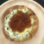Queijo c/ Geléia de Pimenta