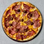 Pizza panceta y cheddar