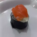 4 HOSSOMAKIS ESPECIAL DE SALMÃO