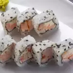 URAMAKI 05 UNIDADES
