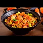 YAKISOBA FRANGO