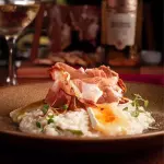 Aspargos, parma e camembert