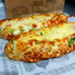 BIB PHILLY CHEESESTEAK