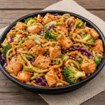 Yakisoba de Salmão