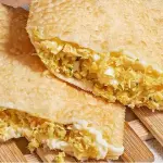 Pastel Frango c/ queijo