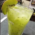 CAIPIRINHA DE KIWI