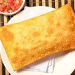 PASTEL FRANGO C/ QUEIJO