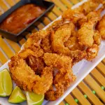 Camarão à milanesa