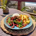 Saltado de pollo