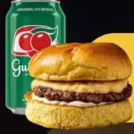 Com hambúrguer cheddar + Refri