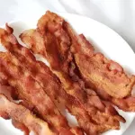 Tiras de bacon caramelizadas