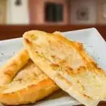 Pão na chapa ou c/manteiga