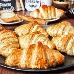 Croissant de mantequilla