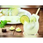Caipirinha de Limão com Água de Coco