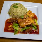 M-13   Pollo con Piña y Chaufa