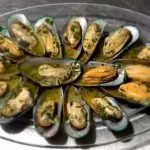 Mejillones Media Concha
