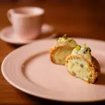 Choux de Pistache