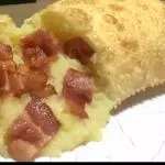 Pastel de Catupiry com Bacon