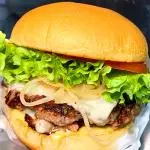 CLASSIC CHEESEBURGER