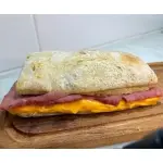 15. PASTRON Y CHEDDAR