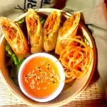 SPRING ROLL (2 uds) POLLO