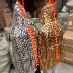CY06-CAPA CON GORRO DE DINOSAURIO