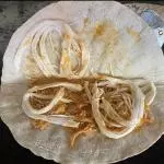 Empanada de tinga.
