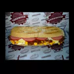 SANWICH DE CARNE CERVERONI.