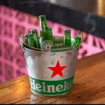 BALDE HEINEKEN CON 6 BOT. PERSONALES