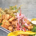 Chicharron de Pescado & C. Mixto