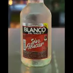 Caneca de aguardiente del valle
