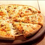 PIZZA MUSSARELA