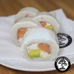 CHESSE KANSHA ROLLS (Salmon)
