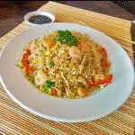 ARROZ CON CAMARONES Y POLLO