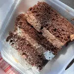 fatia meia pudim cchocolate
