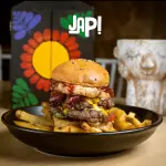 Burger Achorada