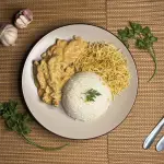 Combo strogonoff carne + coca lata