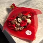 Buquê de morangos com rosas G
