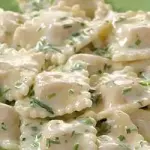 Ravioles c/crema y/o Salsa roja