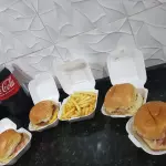 COMBO FAMILIA 4 LANCHES