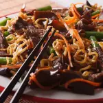 Yakisoba de carne bovina (aprox500g)