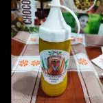 Molho de pimenta suave com coentro.