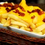 Mega Fritas (Cheddar + Bacon)