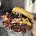 SMASH BACON CHEESEBURGER + BATATA