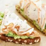 Tostadas Aguacate con Jamón