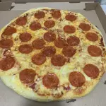 PIZZA PEPERONI SOLO EN MOSTRADOR