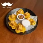 Tostones con Queso Frito