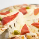 03. PIZZA DE JAMON Y MORRONES
