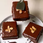 BROWNIE BAÑADO