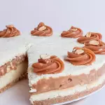 Torta Cocada com Caramelo de Amendoim